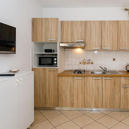 Lovely Sea View House In Island Krk 말린스카