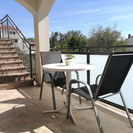 Lovely Sea View House In Island Krk
