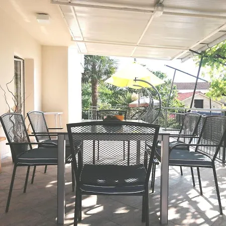 Lovely Sea View House In Island Krk *