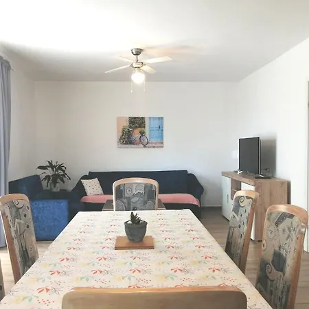 Apartment Lovely Sea View House In Island Krk *