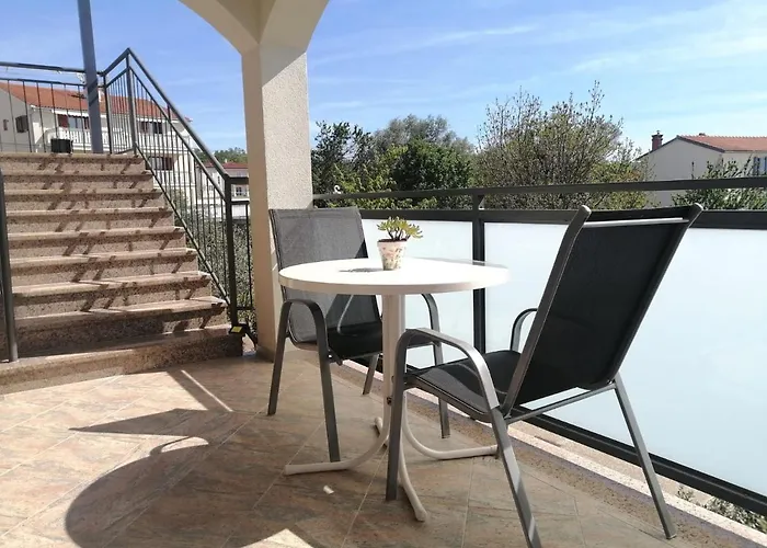 Lovely Sea View House In Island Krk