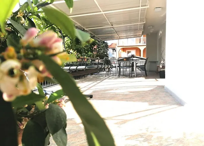 Apartment Lovely Sea View House In Island Krk Malinska