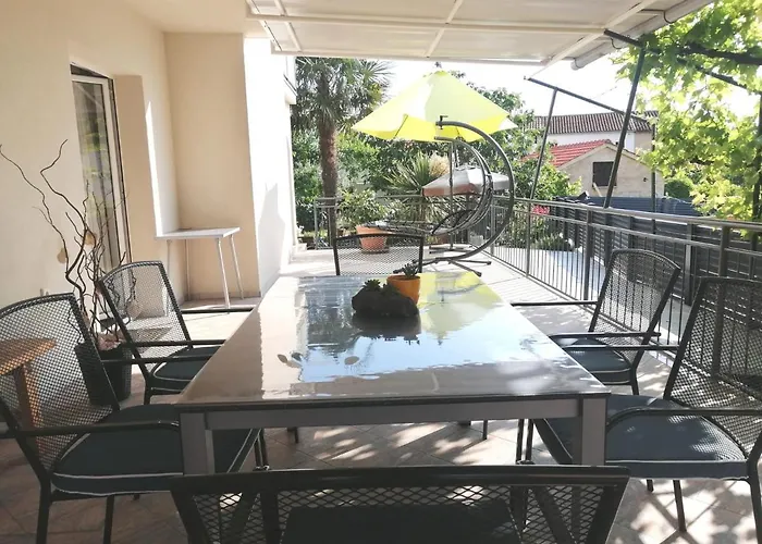Lovely Sea View House In Island Krk