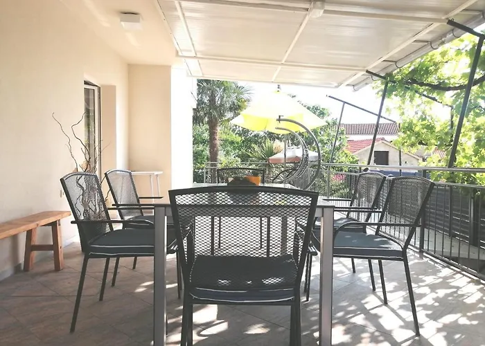 Lovely Sea View House In Island Krk *