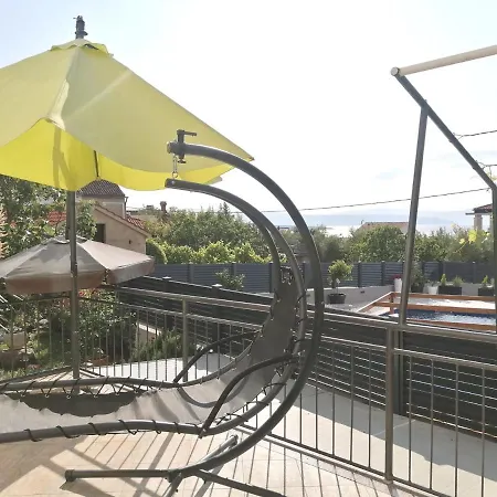 Lovely Sea View House In Island Krk דירה