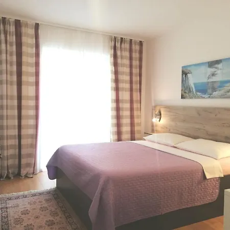Lovely Sea View House In Island Krk