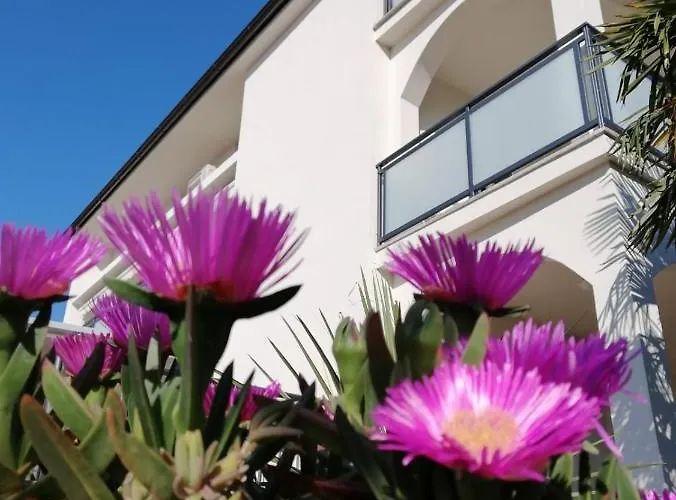 Lovely Sea View House In Island Krk