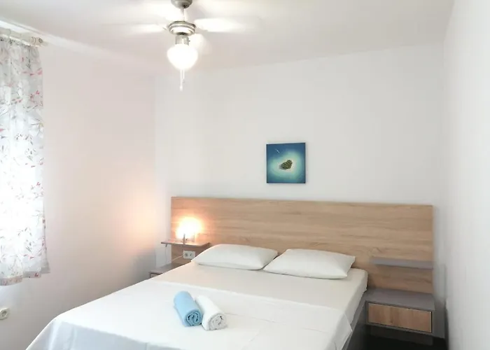 アパート Lovely Sea View House In Island Krk マリンスカ