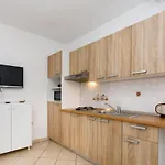 Lovely Sea View House In Island Krk Malinska