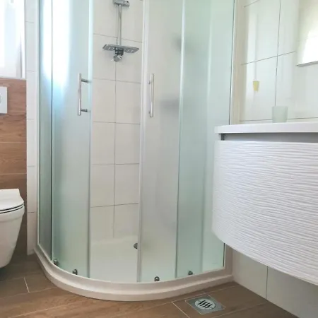 Lovely Sea View House In Island Krk
