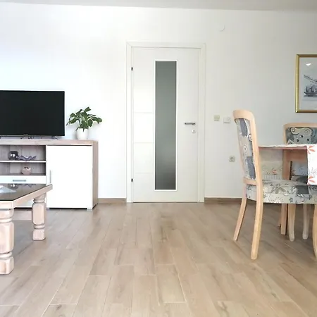 Lovely Sea View House In Island Krk Apartmán *
